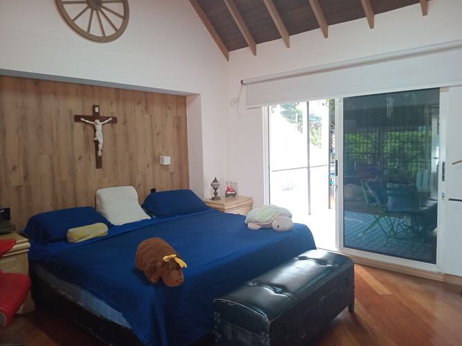 Casa de 4 alcobas en arriendo en El Poblado, Medellín, 300 m² · foto 9 de 18