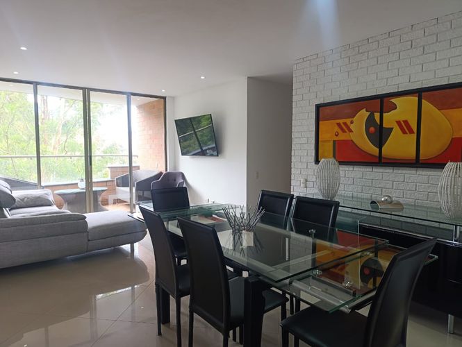 Apartamento de 3 alcobas en arriendo en El Poblado, Medellín, 13 m² · foto 4 de 19
