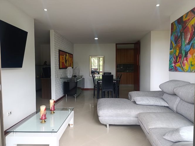 Apartamento de 3 alcobas en arriendo en El Poblado, Medellín, 13 m² · foto 8 de 19
