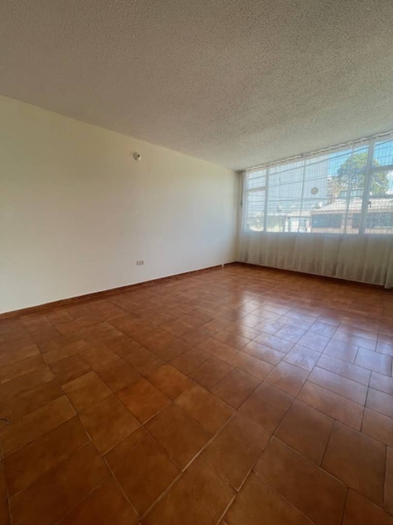 Casa en venta en Engativá, Bogotá · foto 5 de 23