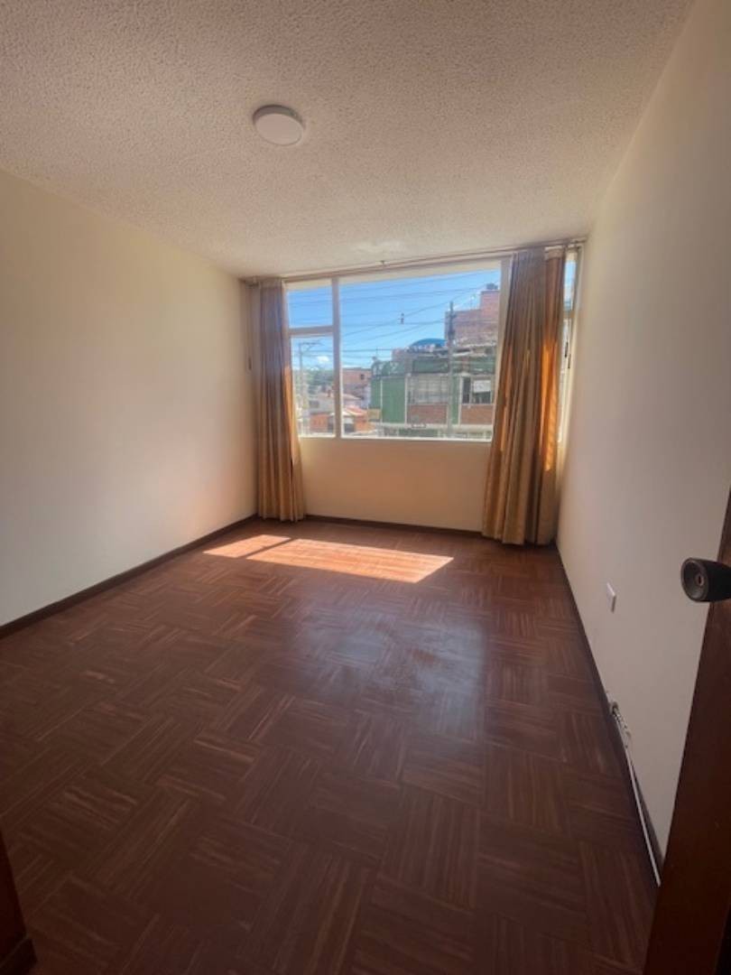 Casa en venta en Engativá, Bogotá · foto 12 de 23