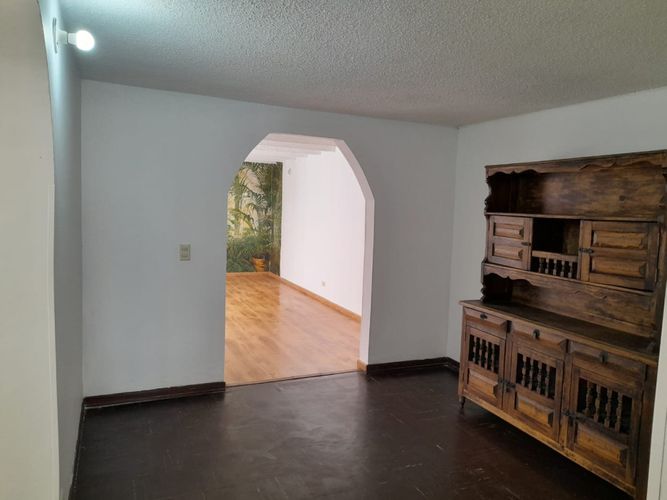 Casa de 4 alcobas en venta en Barrios Unidos, Bogotá, 200 m² · foto 11 de 24
