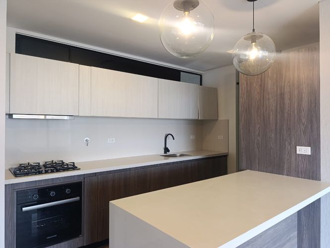 Apartamento de 1 alcoba en arriendo en Los Naranjos, Medellín, 88 m² · foto 9 de 20