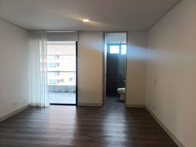 Apartamento de 1 alcoba en arriendo en Los Naranjos, Medellín, 88 m² · foto 14 de 20