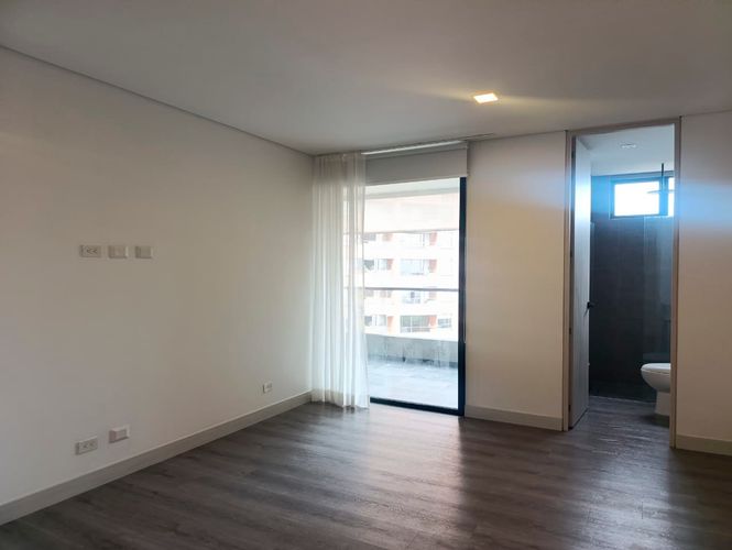 Apartamento de 1 alcoba en arriendo en Los Naranjos, Medellín, 88 m² · foto 15 de 20
