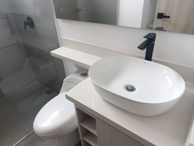 Apartamento de 1 alcoba en arriendo en Los Naranjos, Medellín, 88 m² · foto 19 de 20
