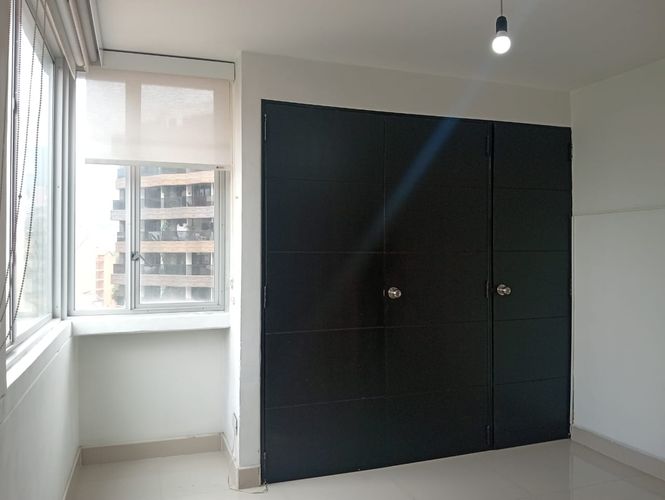 Apartamento de 3 alcobas en venta en Laureles, Medellín, 154 m² · foto 14 de 18