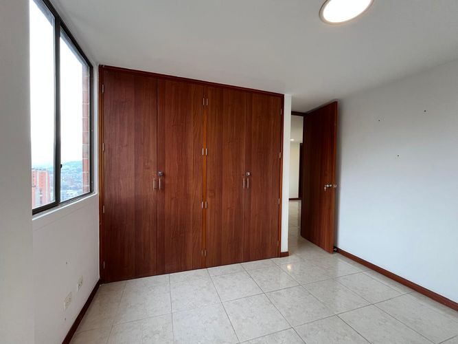 Apartamento de 2 alcobas en arriendo en La Florida, Medellín, 116 m² · foto 12 de 18