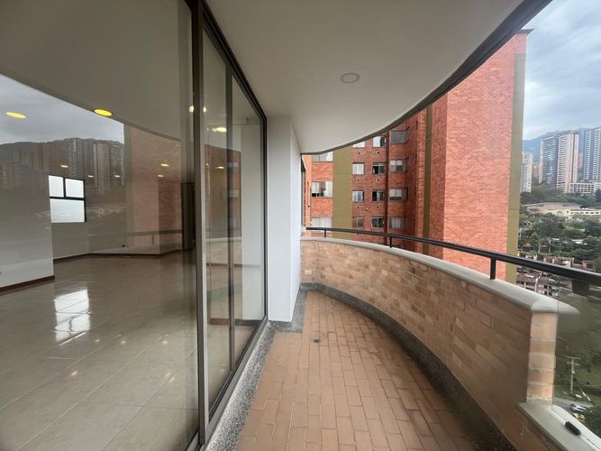Apartamento de 2 alcobas en arriendo en La Florida, Medellín, 116 m² · foto 18 de 18