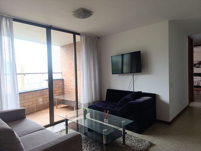 Apartamento de 3 alcobas en venta en El Poblado, Medellín, 105 m² · foto 3 de 19