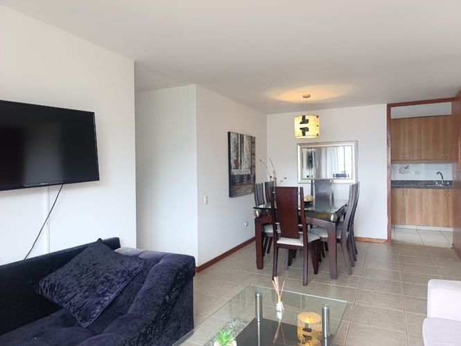 Apartamento de 3 alcobas en venta en El Poblado, Medellín, 105 m² · foto 5 de 19