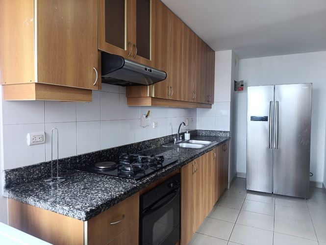 Apartamento de 3 alcobas en venta en El Poblado, Medellín, 105 m² · foto 8 de 19
