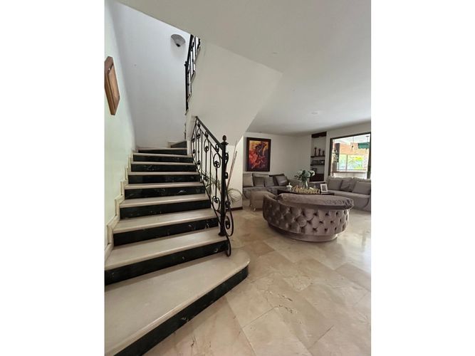 Casa de 4 alcobas en venta en Ciudad Jardin, Cali, 250 m² · foto 3 de 24