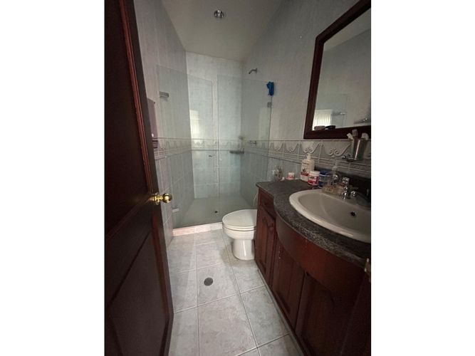 Casa de 4 alcobas en venta en Ciudad Jardin, Cali, 250 m² · foto 4 de 24