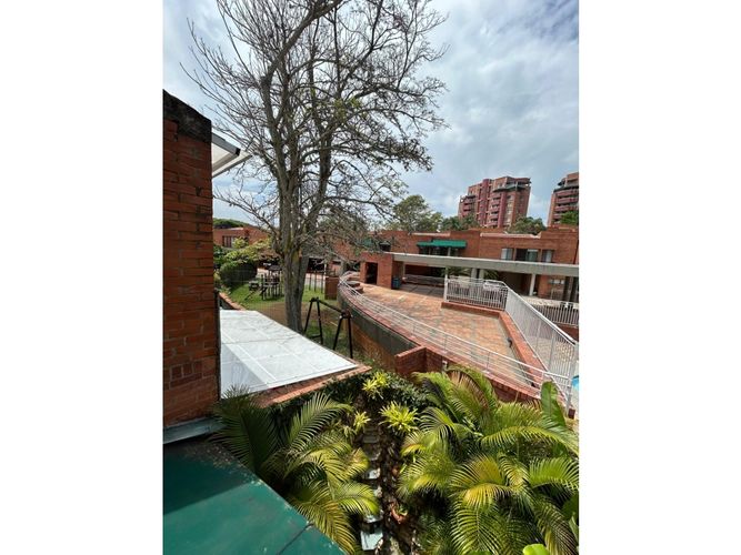 Casa de 4 alcobas en venta en Ciudad Jardin, Cali, 250 m² · foto 18 de 24