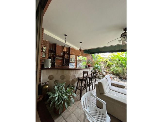 Casa de 4 alcobas en venta en Ciudad Jardin, Cali, 250 m² · foto 19 de 24