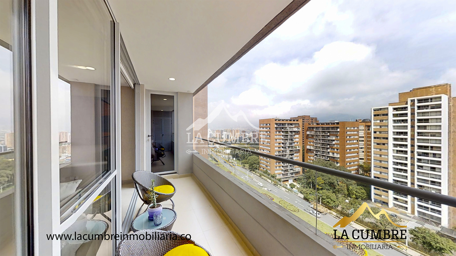 Apartamento en arriendo en Los Balsos, Medellín · foto 8 de 16