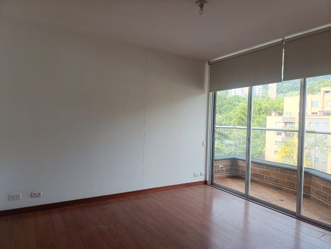 Apartamento en venta en El Poblado, Medellín · foto 6 de 15