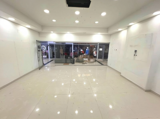 Local en venta en Jardin Botanico, Medellín, 41 m² · foto 4 de 11