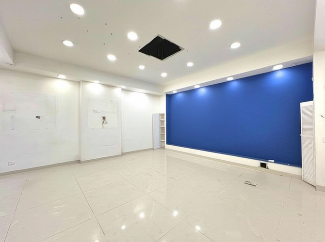 Local en venta en Jardin Botanico, Medellín, 41 m² · foto 10 de 11