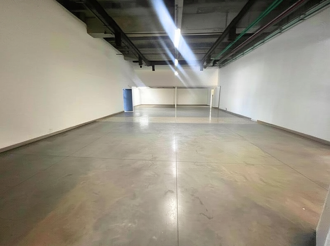 Local en venta en Jesus Nazareno, Medellín, 246 m² · foto 5 de 6
