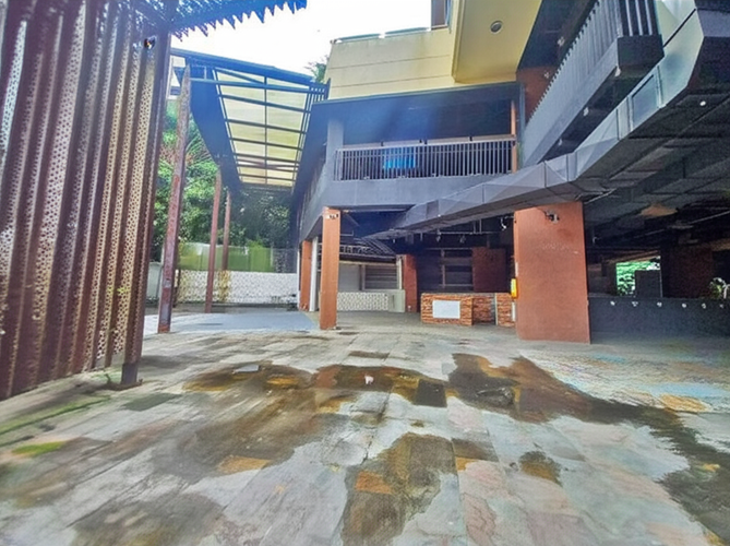 Local en venta en Milla De Oro, Medellín, 123 m² · foto 2 de 9