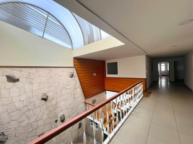 Casa de 5 alcobas en venta en San Luis, Bogotá, 466 m² · foto 7 de 11