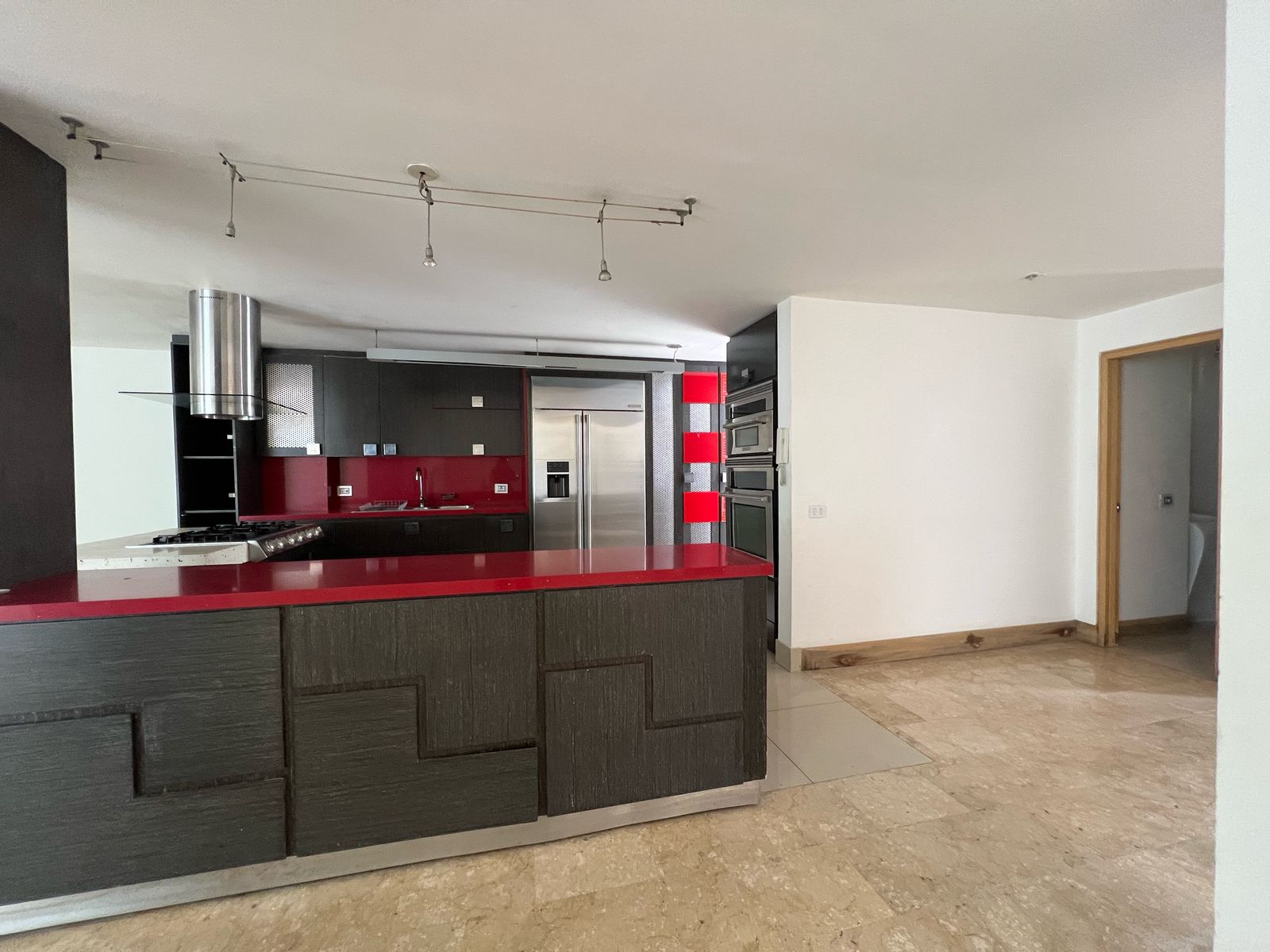 Casa en arriendo en El Poblado, Medellín · foto 8 de 24
