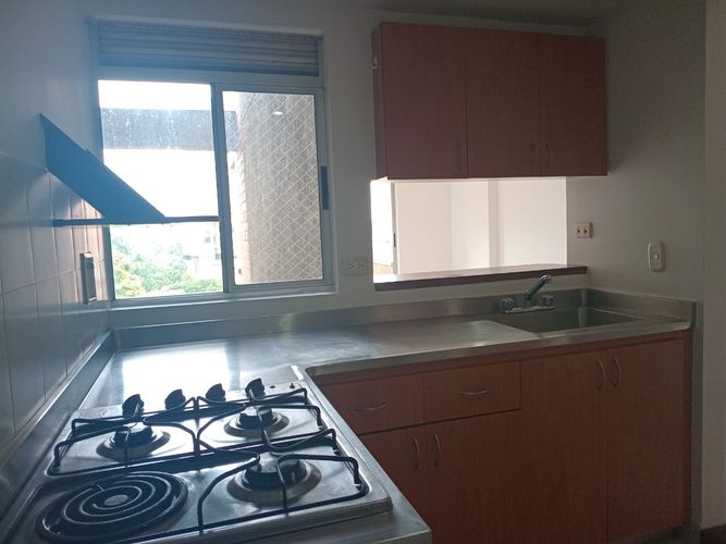 Apartamento de 2 alcobas en arriendo en El Poblado, Medellín, 60 m² · foto 4 de 16