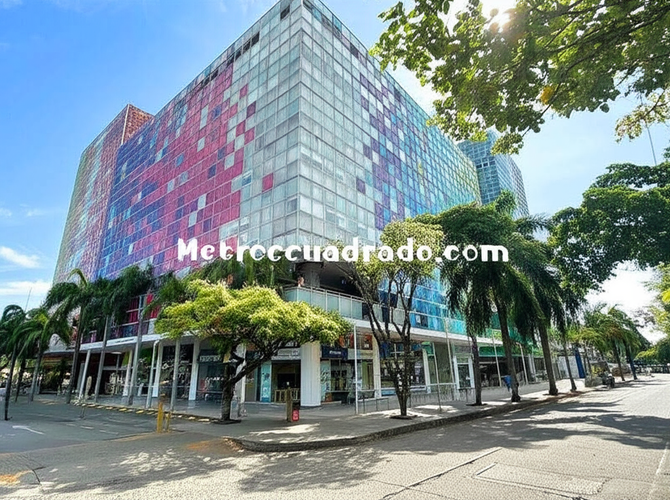 Local en venta en Tequendama, Cali, 208 m² · foto 2 de 10