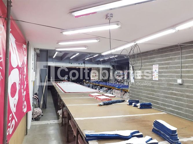 Oficina en arriendo en Las Lomitas, Itagüí, 978 m² · foto 7 de 24
