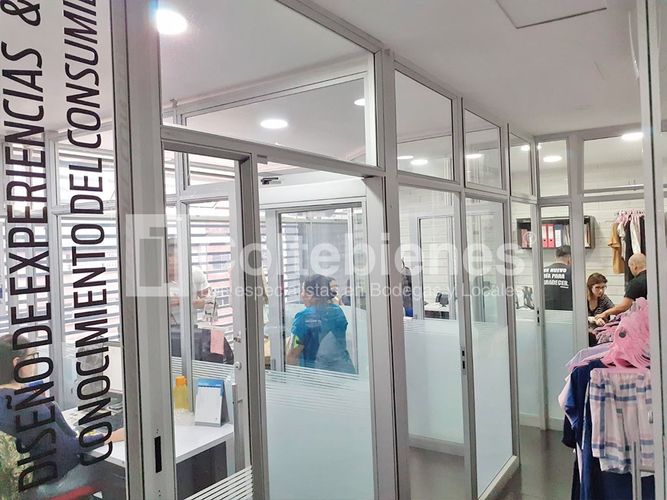 Oficina en arriendo en Las Lomitas, Itagüí, 978 m² · foto 9 de 24
