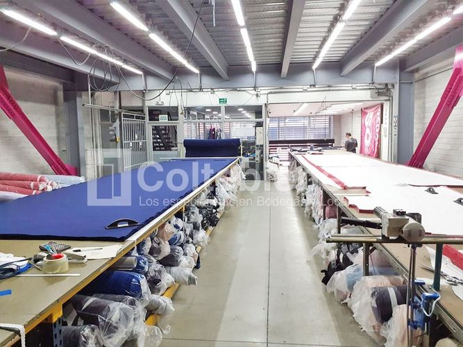 Oficina en arriendo en Las Lomitas, Itagüí, 978 m² · foto 22 de 24