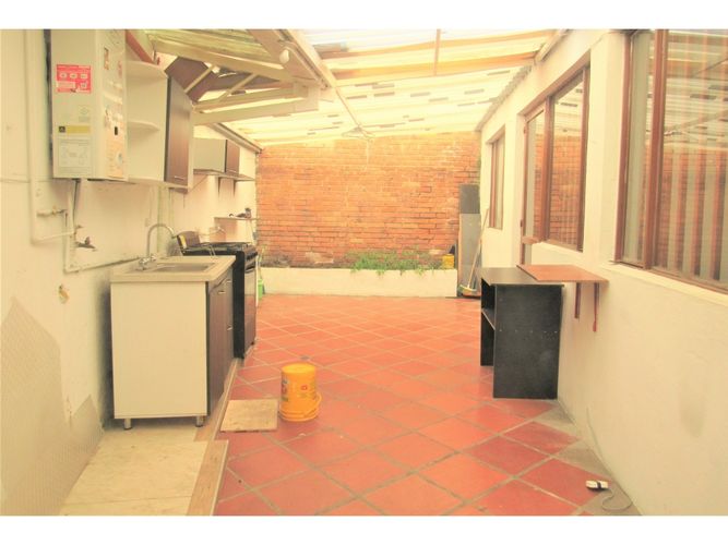 Casa de 7 alcobas en venta en Campin, Bogotá, 384 m² · foto 4 de 8