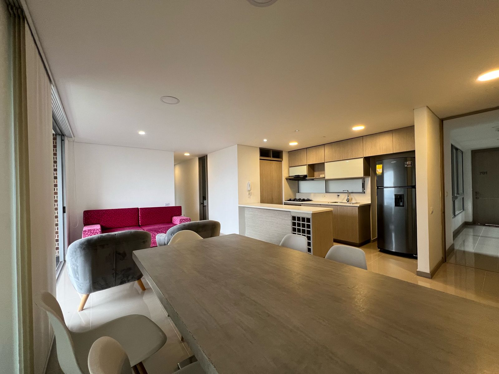 Apartamento en arriendo en Loma Del Esmeraldal, Envigado · foto 2 de 16