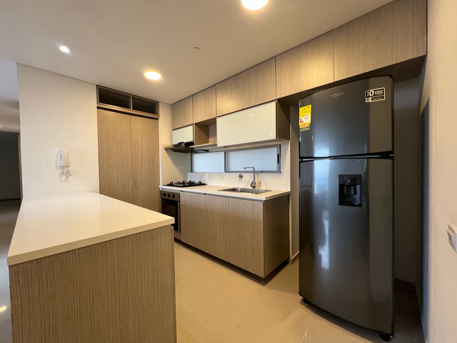 Apartamento en arriendo en Loma Del Esmeraldal, Envigado · foto 6 de 16