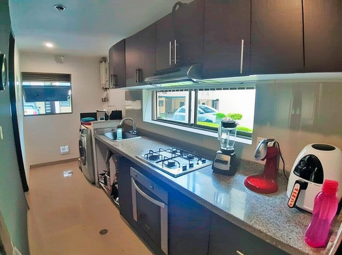 Casa de 3 alcobas en venta en La Samaria, Ibagué, 220 m² · foto 6 de 11