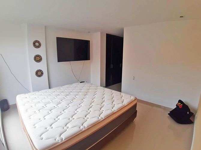 Casa de 3 alcobas en venta en La Samaria, Ibagué, 220 m² · foto 7 de 11