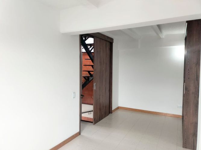Apartamento de 2 alcobas en arriendo en El Poblado, Medellín, 95 m² · foto 7 de 15