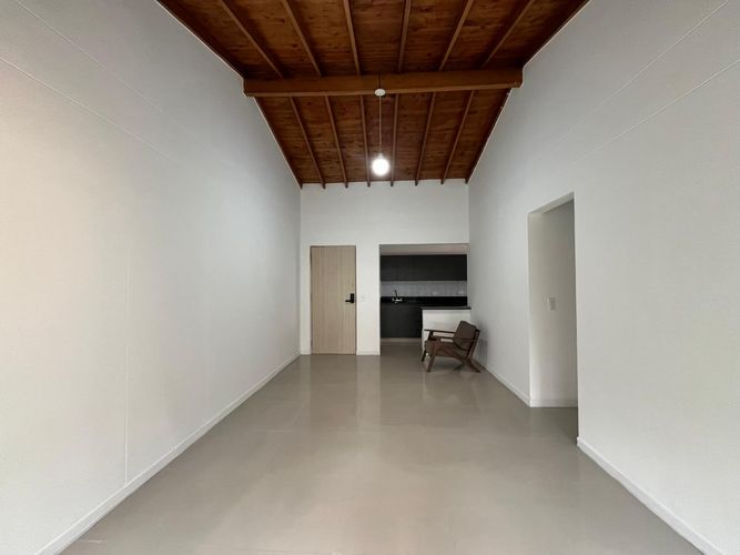 Apartamento de 2 alcobas en arriendo en El Poblado, Medellín, 62 m² · foto 2 de 11