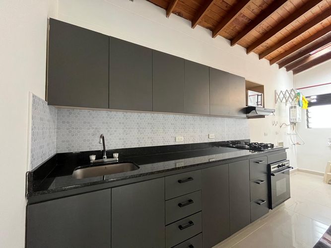 Apartamento de 2 alcobas en arriendo en El Poblado, Medellín, 62 m² · foto 4 de 11