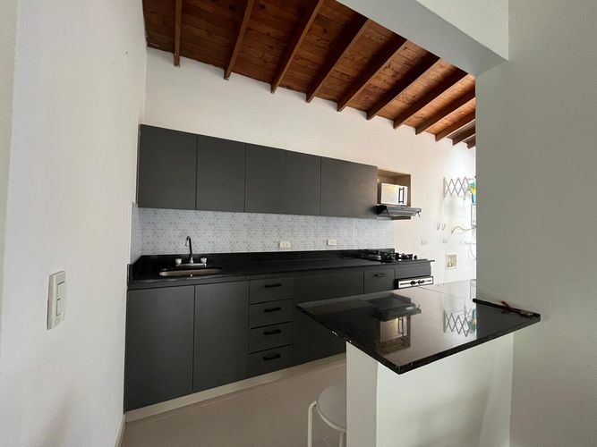 Apartamento de 2 alcobas en arriendo en El Poblado, Medellín, 62 m² · foto 7 de 11