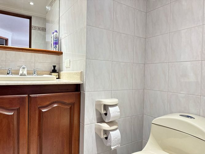 Apartamento de 3 alcobas en venta en El Poblado, Medellín, 142 m² · foto 17 de 18