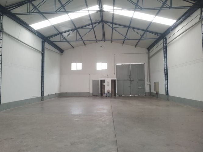 Bodega en arriendo en Cristo Rey, Medellín, 355 m² · foto 7 de 13