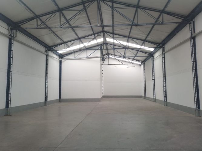 Bodega en arriendo en Cristo Rey, Medellín, 355 m² · foto 11 de 13
