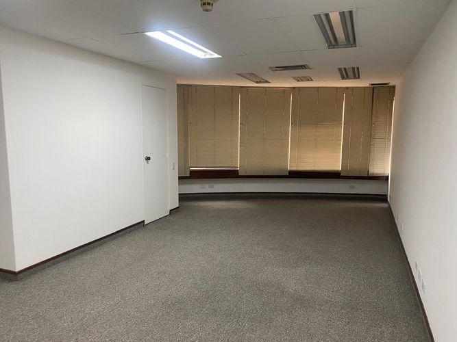 Oficina en arriendo en El Poblado, Medellín, 39 m² · foto 3 de 15