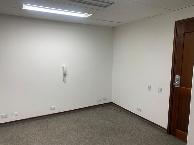 Oficina en arriendo en El Poblado, Medellín, 39 m² · foto 6 de 15