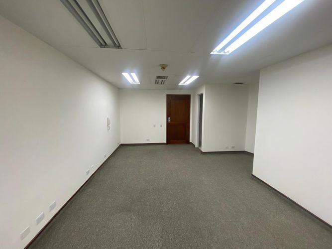 Oficina en arriendo en El Poblado, Medellín, 39 m² · foto 11 de 15