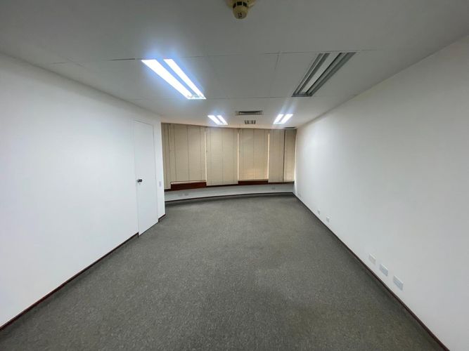 Oficina en arriendo en El Poblado, Medellín, 39 m² · foto 13 de 15