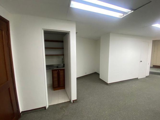 Oficina en arriendo en El Poblado, Medellín, 39 m² · foto 14 de 15